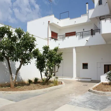 Apartamento A Casa Di Nonna Vituccia, Nel Cuore Del Salento! Neviano